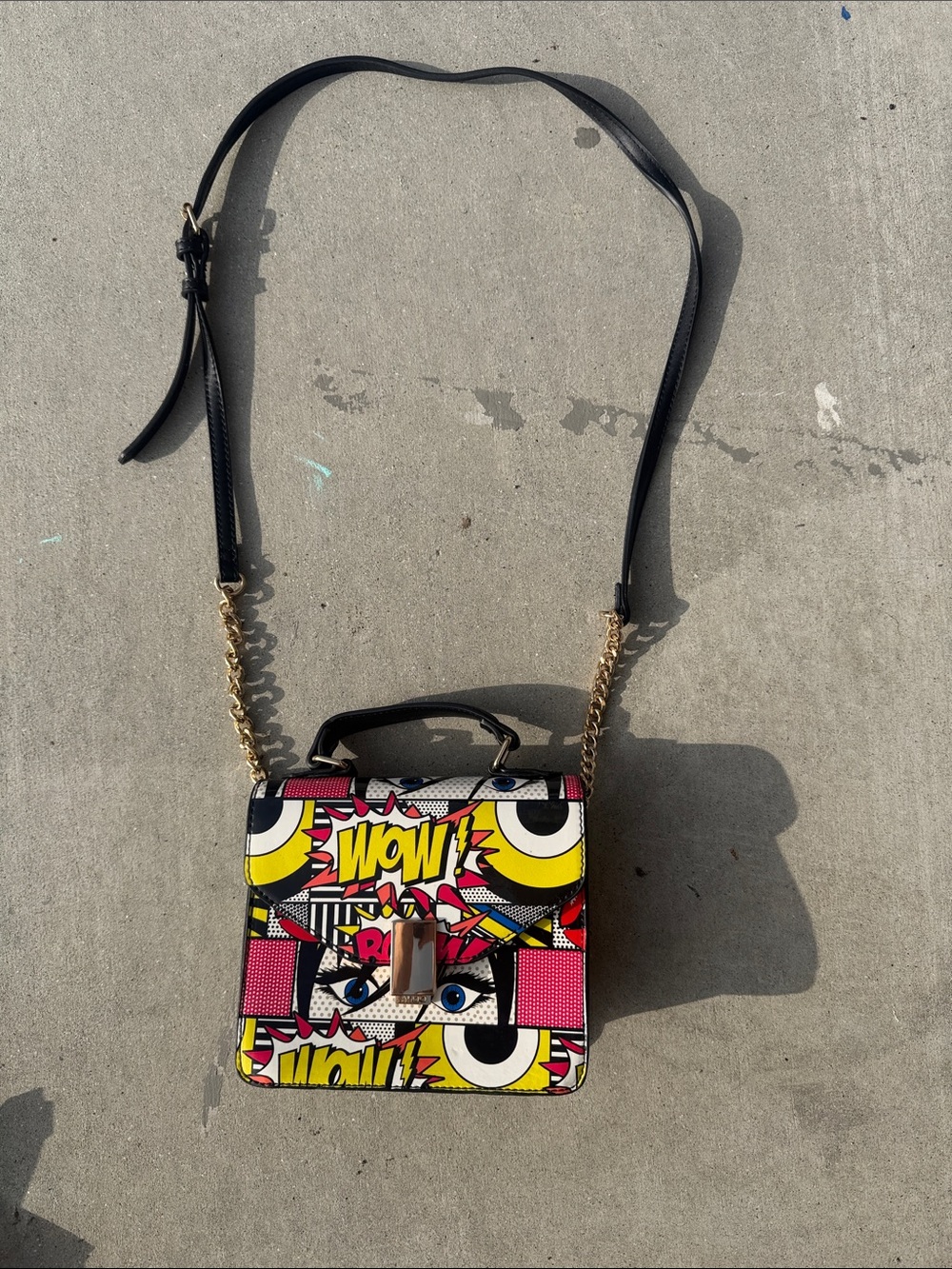 Pop-Art Graphic Crossbody Bag in Multicolor